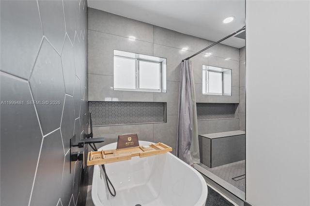 18462 SW 88th Pl, Cutler Bay, FL 33157