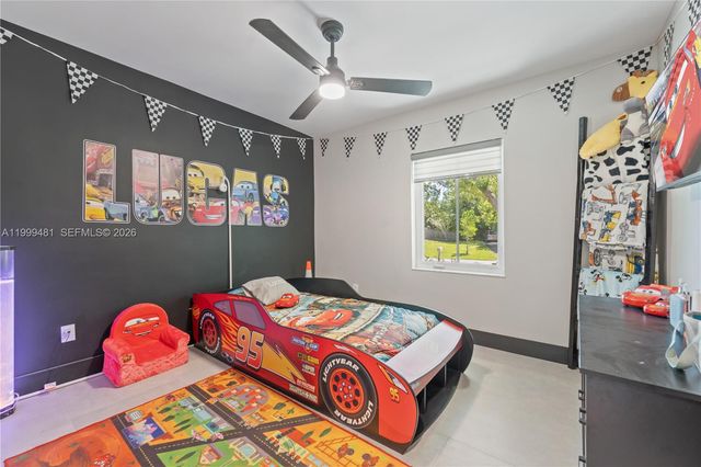 18462 SW 88th Pl, Cutler Bay, FL 33157