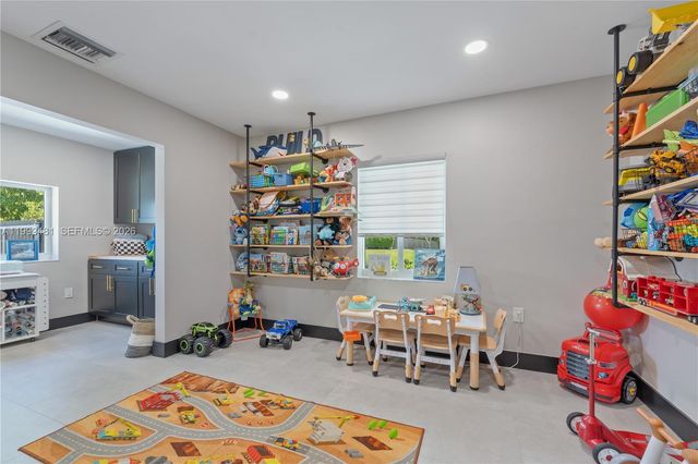 18462 SW 88th Pl, Cutler Bay, FL 33157