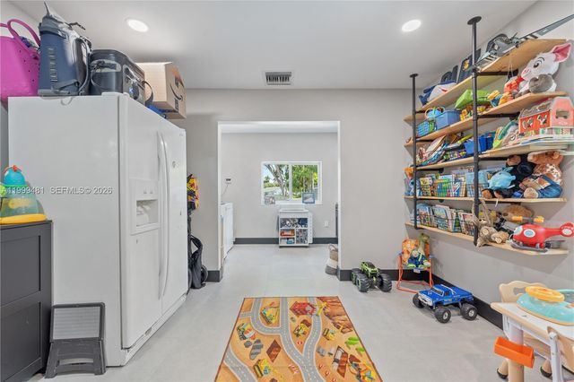 18462 SW 88th Pl, Cutler Bay, FL 33157