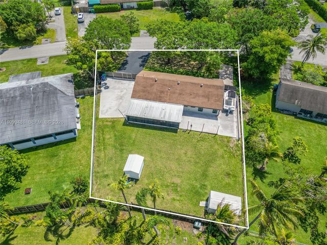 18462 SW 88th Pl, Cutler Bay, FL 33157