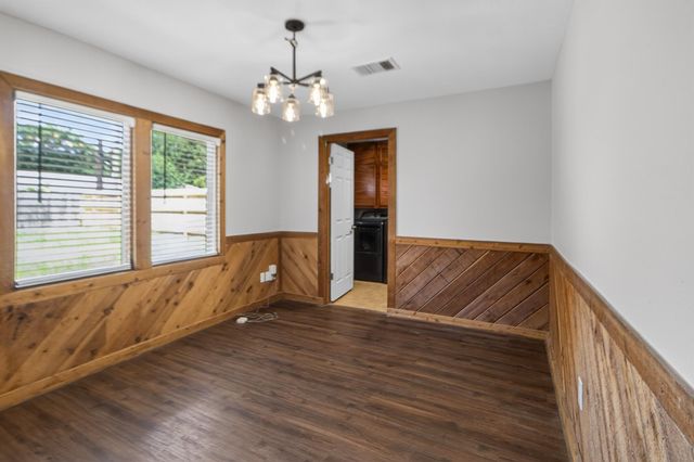 2027 Ottawa Lane, Houston, TX 77043