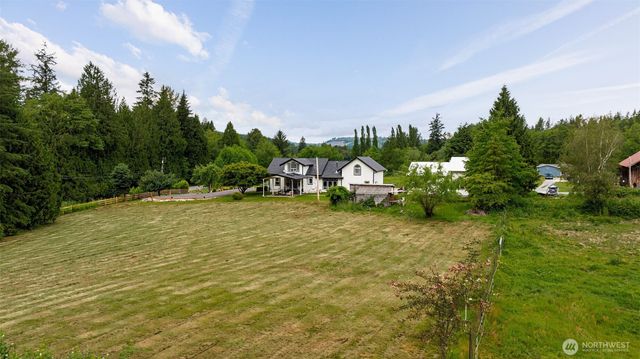 28415 State Route 9 NE NE, Arlington, WA 98223