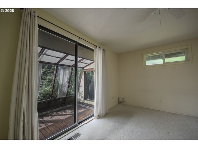 9894 Sw KIMBERLY Dr, Tigard, OR 97224