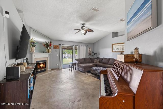 32097 WHITE TAIL Court, Bryceville, FL 32009