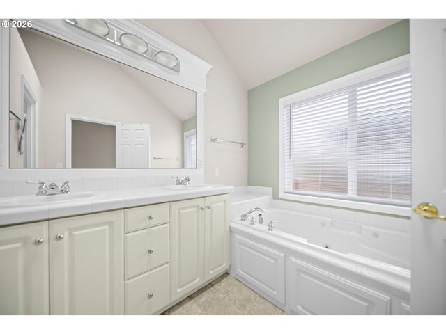 1579 S PEPPERWOOD St, Canby, OR 97013