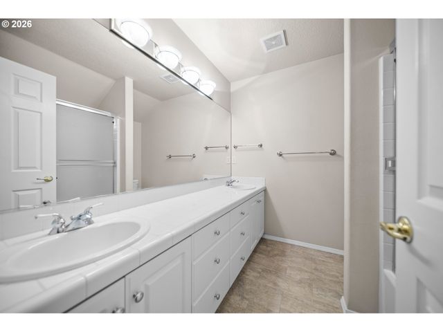 1579 S PEPPERWOOD St, Canby, OR 97013