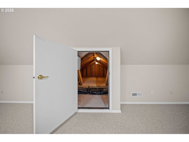 1579 S PEPPERWOOD St, Canby, OR 97013