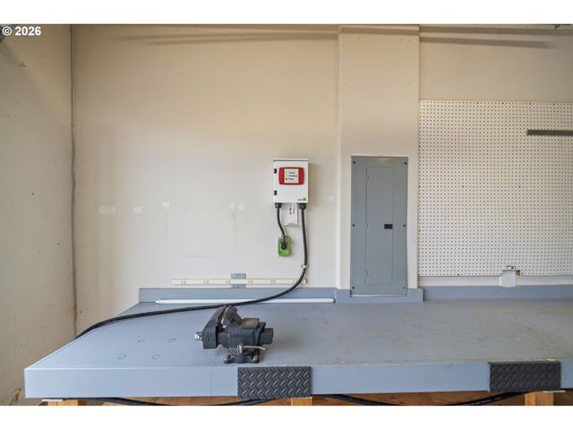 1579 S PEPPERWOOD St, Canby, OR 97013