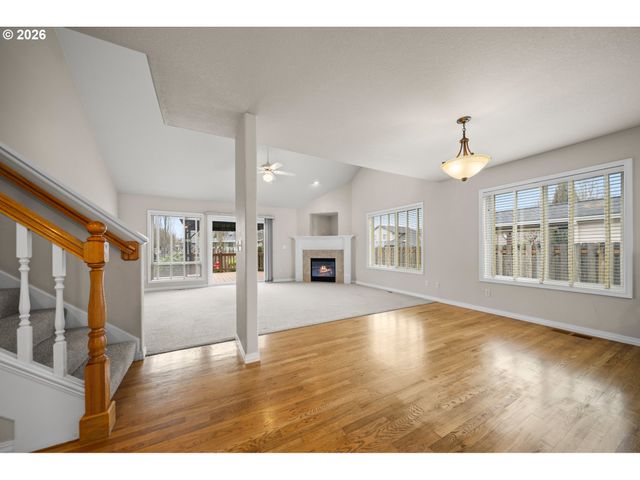 1579 S PEPPERWOOD St, Canby, OR 97013