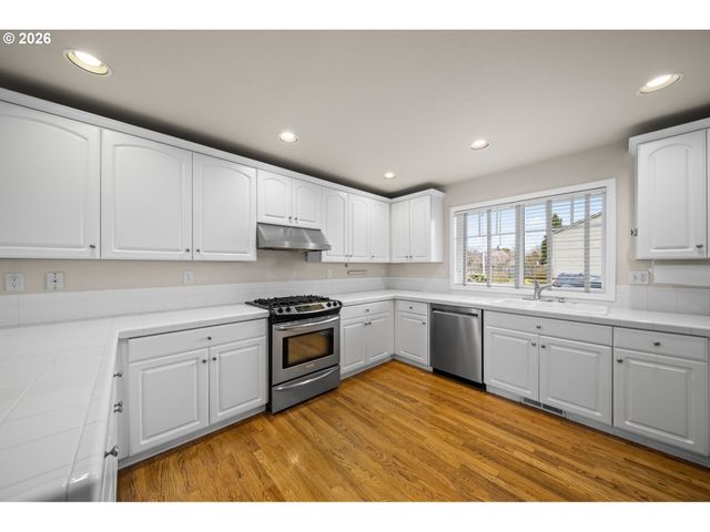 1579 S PEPPERWOOD St, Canby, OR 97013