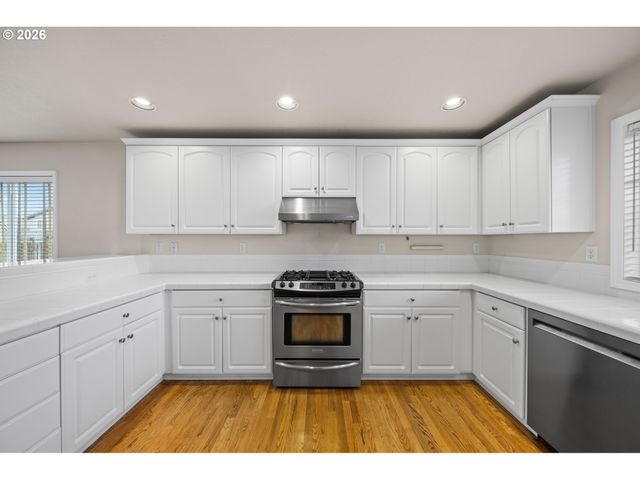 1579 S PEPPERWOOD St, Canby, OR 97013