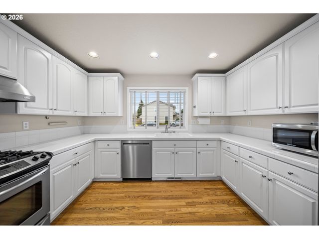 1579 S PEPPERWOOD St, Canby, OR 97013