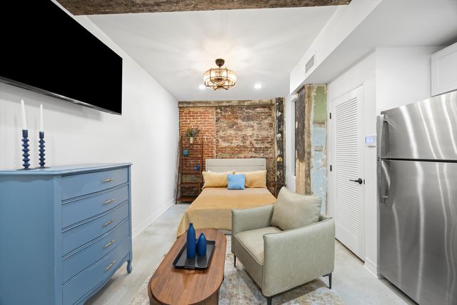 117 E 7th Street 603-B, Chattanooga, TN 37402