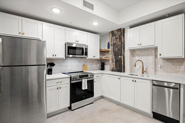 117 E 7th Street 603-B, Chattanooga, TN 37402