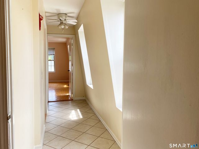 1 Russell Street 22, Middletown, CT 06457