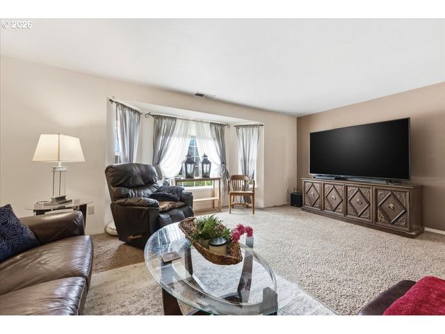 507 N PINE Ave, Yacolt, WA 98675