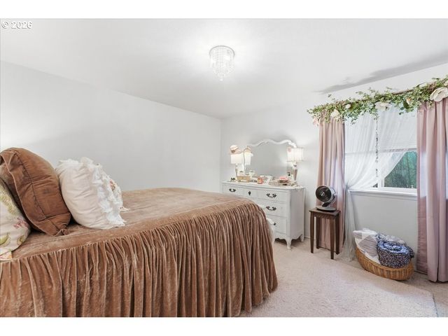 507 N PINE Ave, Yacolt, WA 98675