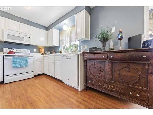 507 N PINE Ave, Yacolt, WA 98675