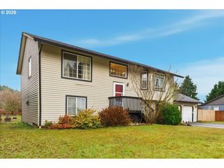 507 N PINE Ave, Yacolt, WA 98675