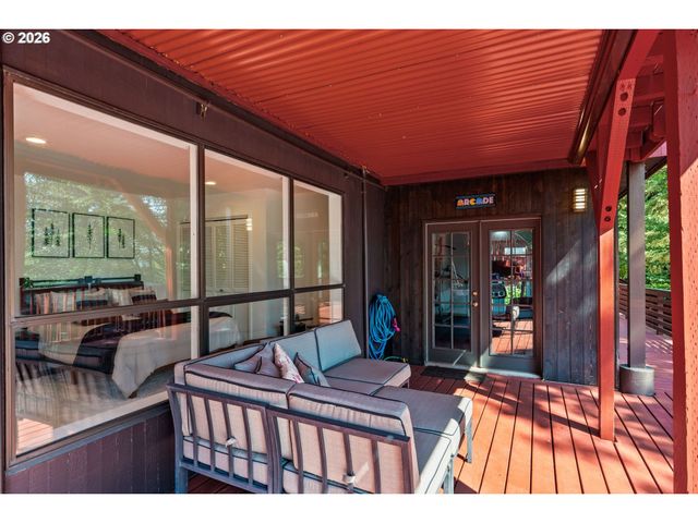 1675 FIRCREST Dr, Eugene, OR 97403
