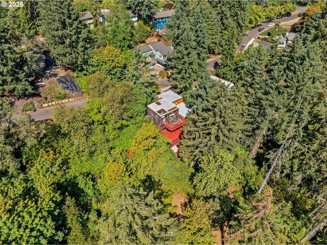 1675 FIRCREST Dr, Eugene, OR 97403