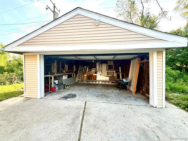 19643 Caldwell Street, Detroit, MI 48234