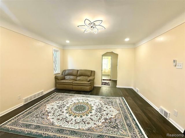 19643 Caldwell Street, Detroit, MI 48234