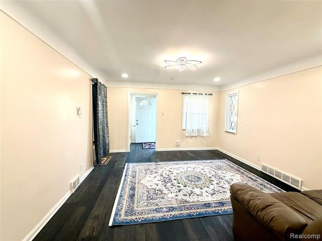 19643 Caldwell Street, Detroit, MI 48234