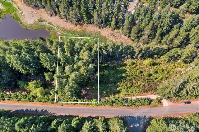 261 NE Circle Drive, Tahuya, WA 98588