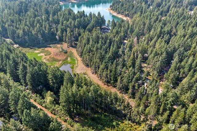 261 NE Circle Drive, Tahuya, WA 98588