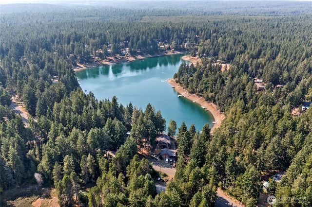 261 NE Circle Drive, Tahuya, WA 98588