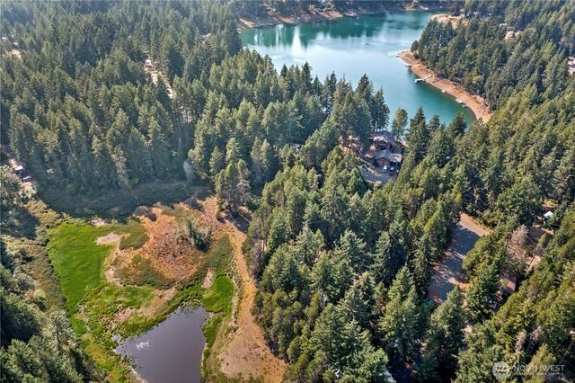 261 NE Circle Drive, Tahuya, WA 98588