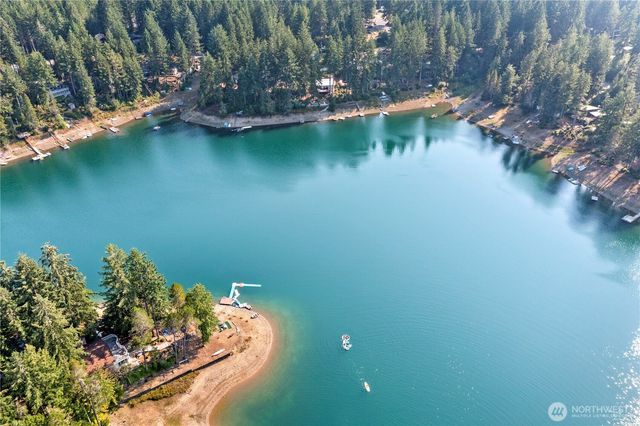 261 NE Circle Drive, Tahuya, WA 98588