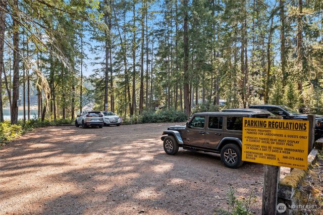 261 NE Circle Drive, Tahuya, WA 98588