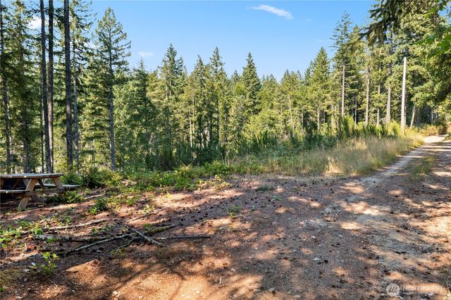 261 NE Circle Drive, Tahuya, WA 98588