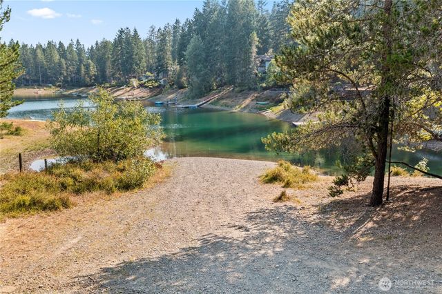 261 NE Circle Drive, Tahuya, WA 98588
