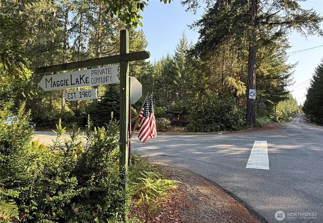 261 NE Circle Drive, Tahuya, WA 98588