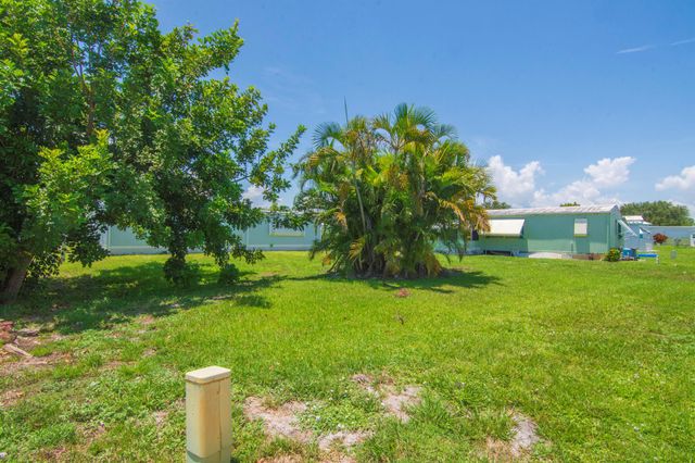 106 N Warner Drive, Jensen Beach, FL 34957