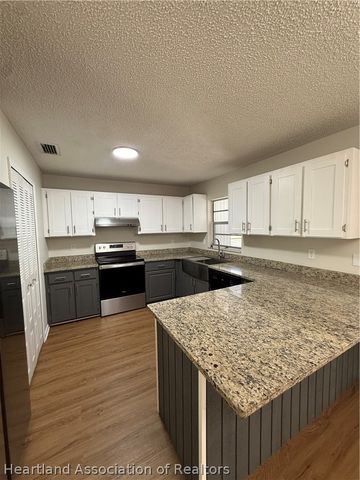 6304 Expedition Avenue, Sebring, FL 33875