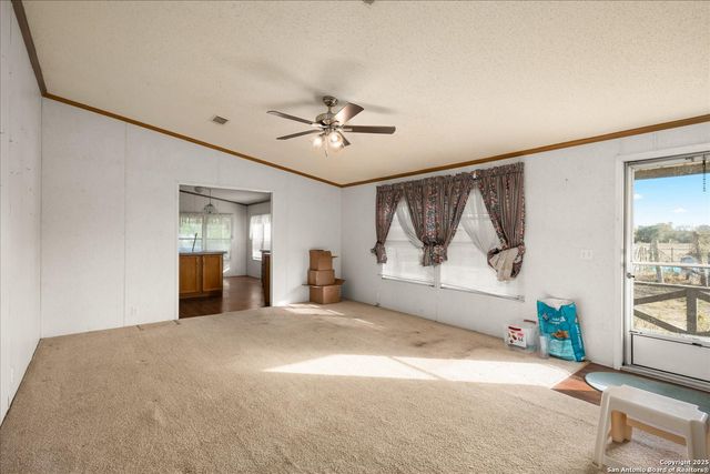 14858 Fm 1322, Luling, TX 78648