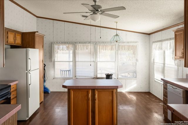 14858 Fm 1322, Luling, TX 78648