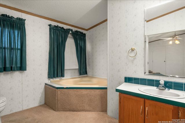 14858 Fm 1322, Luling, TX 78648