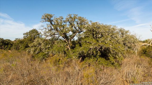 14858 Fm 1322, Luling, TX 78648