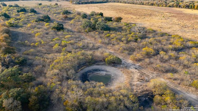 14858 Fm 1322, Luling, TX 78648