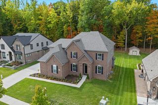 48255 Amber Lane Drive, Utica, MI 48315