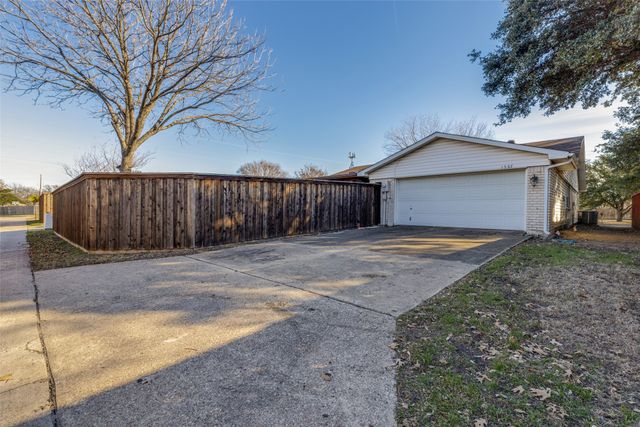 1507 Auburn Drive, Richardson, TX 75081