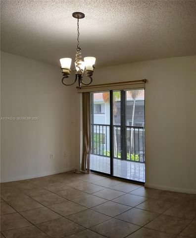 917 NE 199th Street 206, Miami, FL 33179