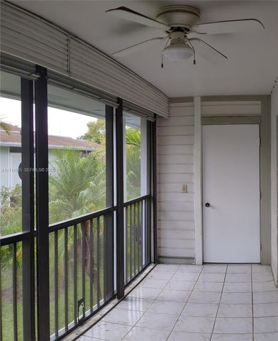 917 NE 199th Street 206, Miami, FL 33179