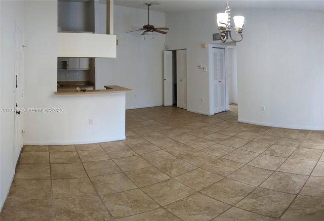 917 NE 199th Street 206, Miami, FL 33179
